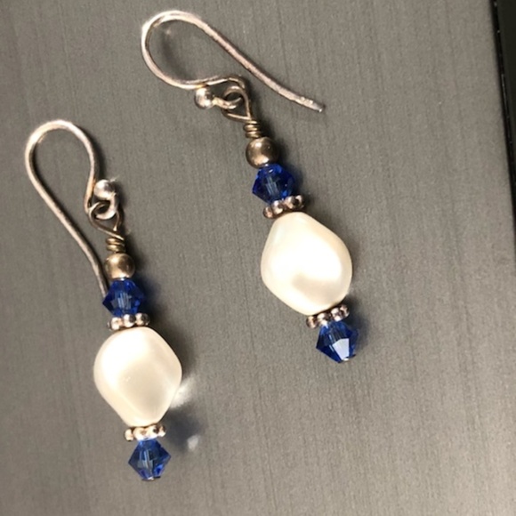 NWOT-  Drop Earrings - Picture 7 of 7